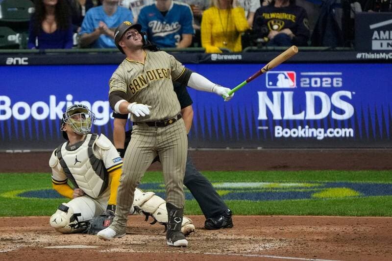MLB季後賽》教士逆轉轟被天花板沒收!釀酒人火球男:我以為死定了(新聞配圖)