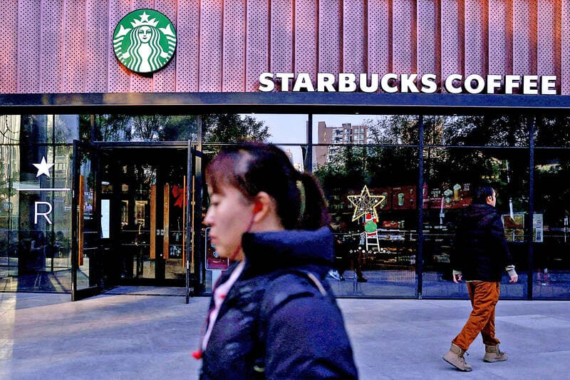 US lawmaker urges Starbucks to close Xinjiang stores(新聞配圖)
