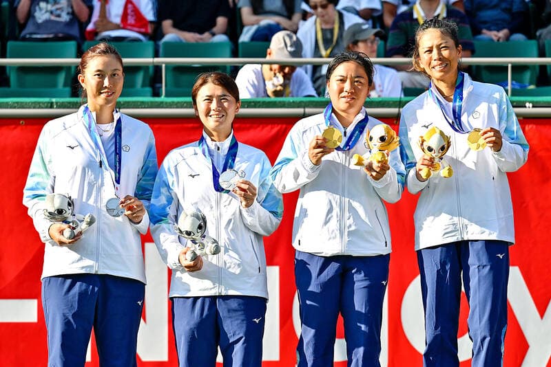 Taiwan’s Hsieh, Liang claim doubles gold in Games(新聞配圖)
