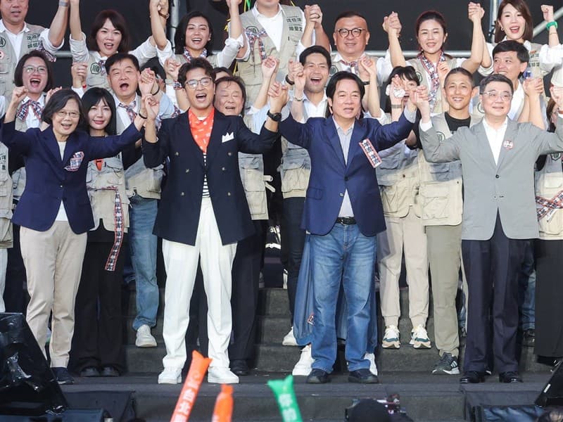 綠營大咖齊聚 沈伯洋競總成立盼溫暖「洋流」進北市府(新聞配圖)