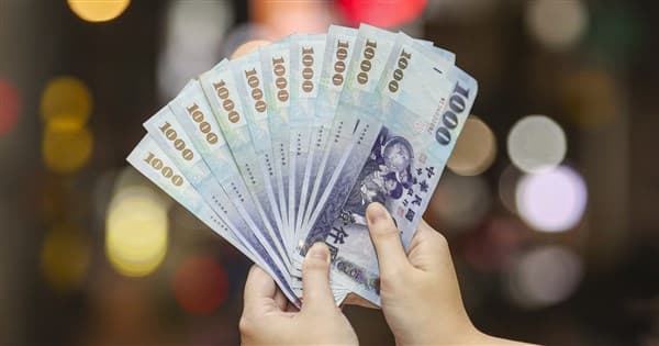 政院：普發1萬估明年農曆年前發放　盼立院儘速審議（新聞配圖）