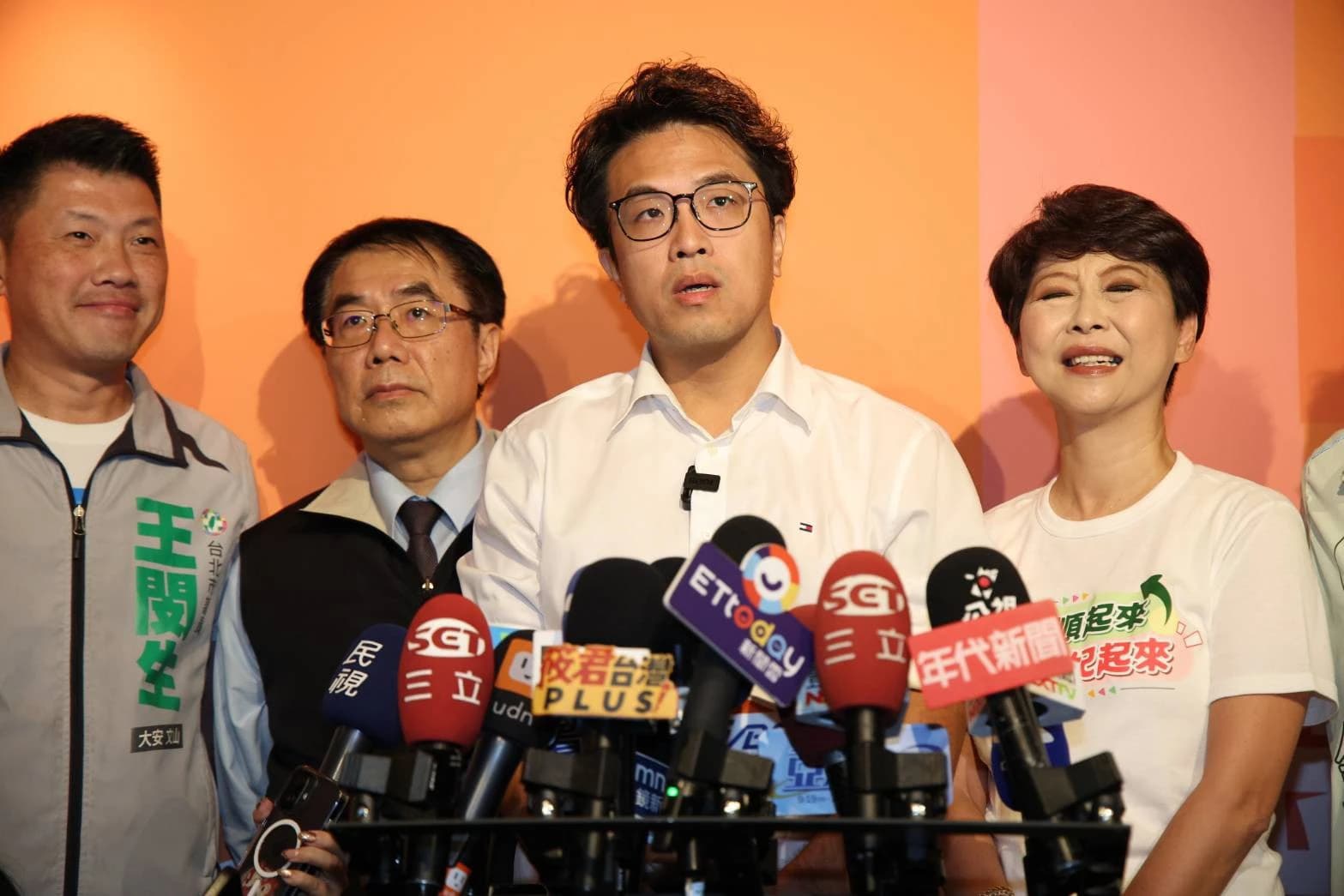 員工失控發文詛咒沈伯洋女兒 永豐金租賃致歉:當事人已離職(新聞配圖)