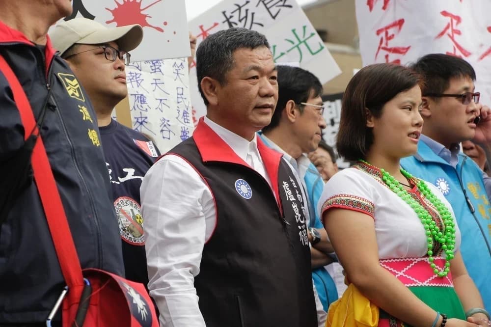 藍營議員不忍了「國民黨被嫌到臭酸」　喊話謝龍介敗選總辭（新聞配圖）