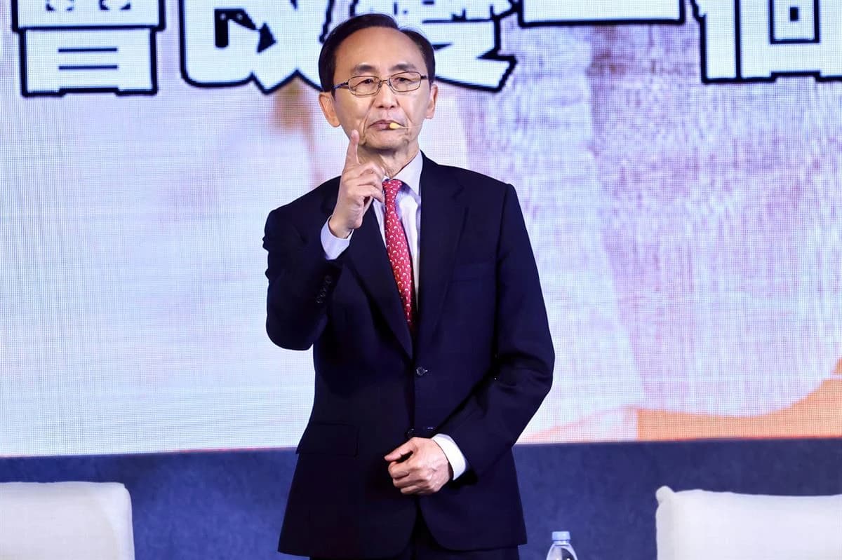 才控訴鄭朝方家族教唆黑幫　吳子嘉再爆鄭朝瀚疑為2億元夜闖民宅（新聞配圖）