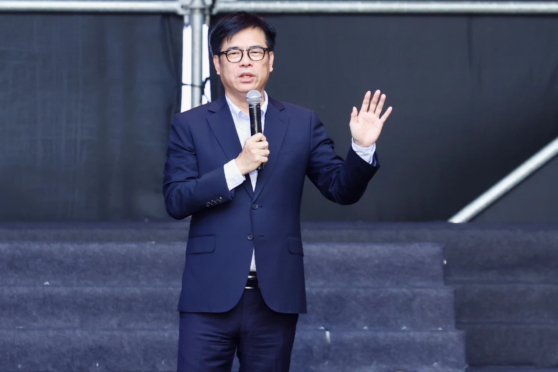 幫沈伯洋站台 陳其邁笑稱新書衝到排行榜第二「要好好謝謝蔣萬安」(新聞配圖)