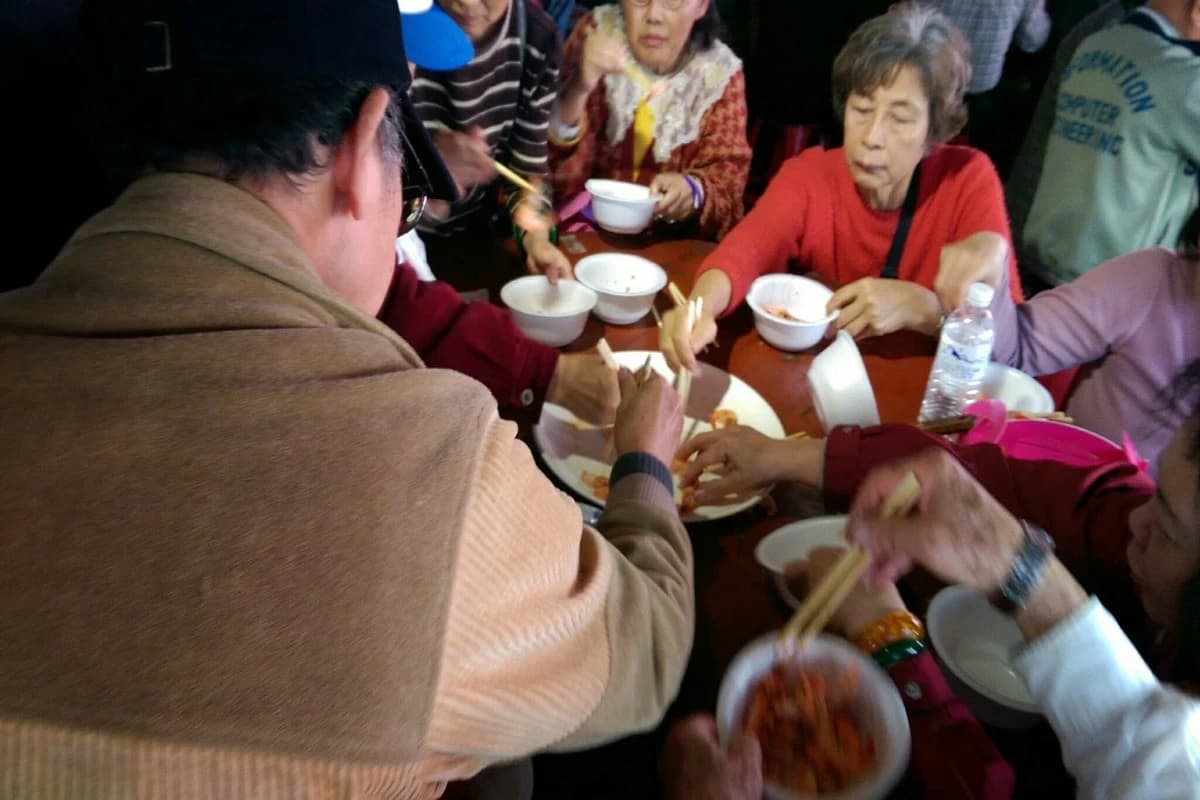 連辦多年愛心尾牙 萬華「刈包吉」廖榮吉染疫辭世享壽86歲(新聞配圖)