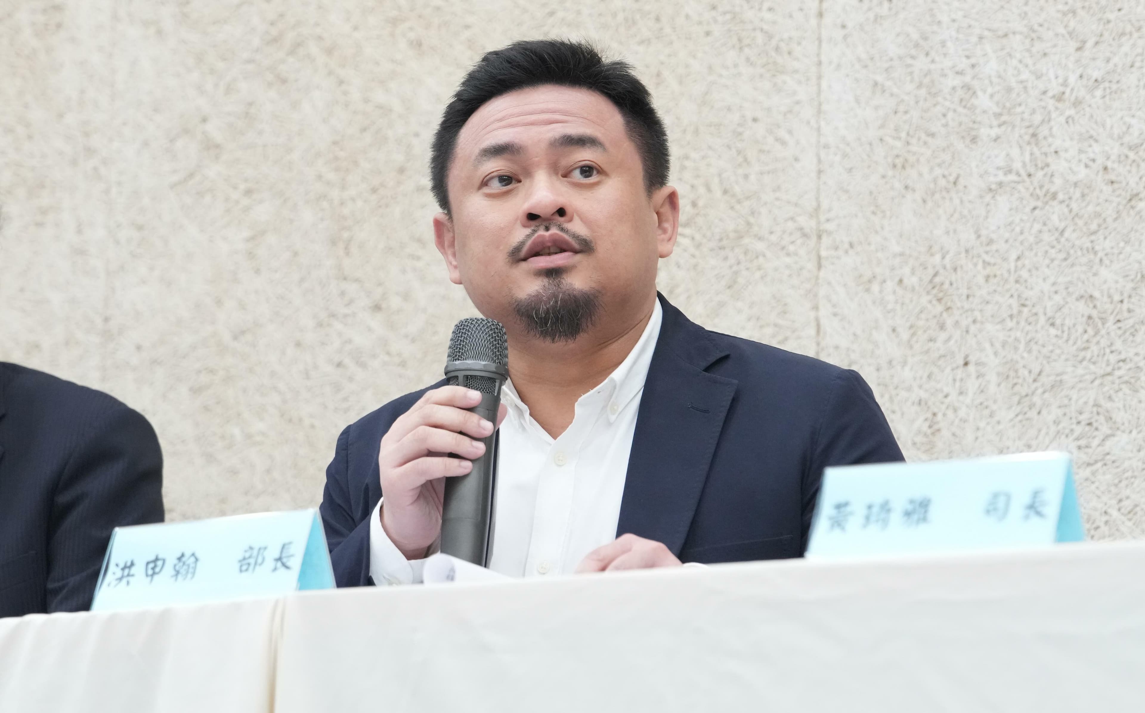 行政院會聽取最低工資調整報告 明年元旦起月薪30,900、時薪205(新聞配圖)