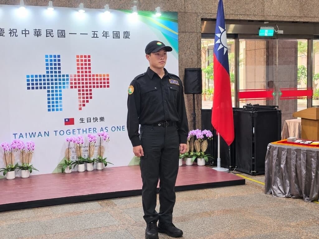 替代役制服25年首改款升級 國慶大會防災士遊行亮相(新聞配圖)