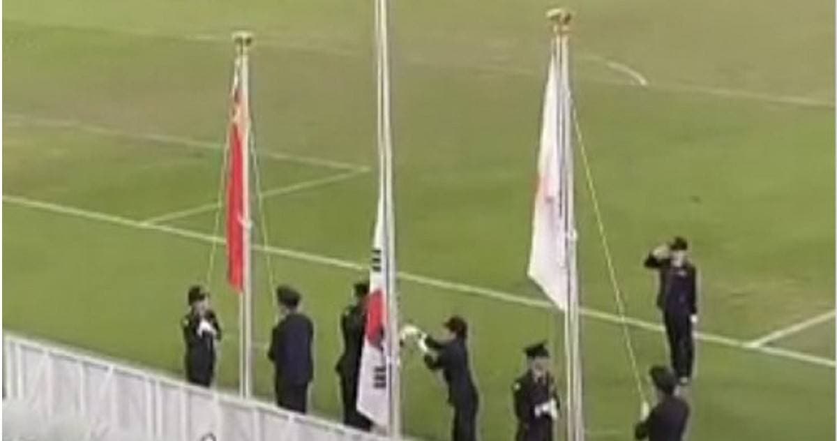 亞運／又出包！南韓男足奪金「史無前例4連霸」　頒獎國旗竟升不上去（新聞配圖）