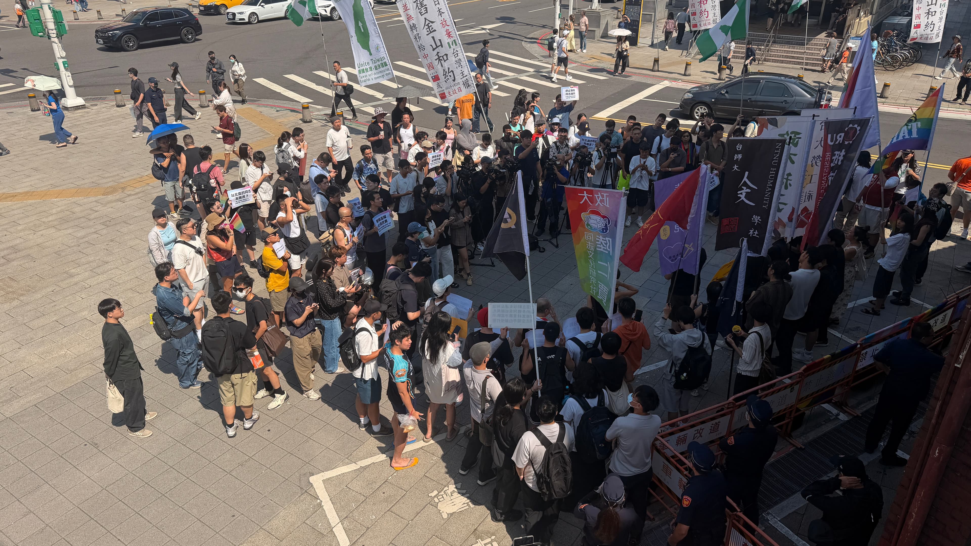 警夜襲西門町酒吧逮52人！員警竟脫口「身障也能做愛？」遭懲處（新聞配圖）