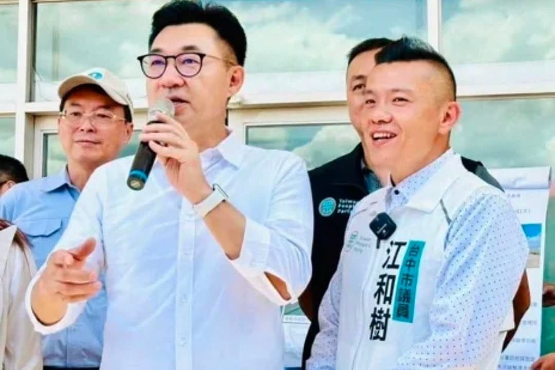藍營「三子合體」挺江啟臣 白營小雞不給上台喊「全隊不出席」…深夜1通電話全變了(新聞配圖)
