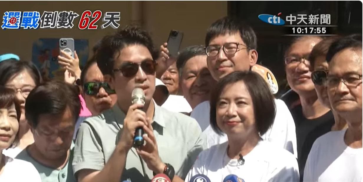 人氣爆棚!沈伯洋昔喊台中雞排太甜 秒求饒:東泉辣椒醬剛剛好(新聞配圖)
