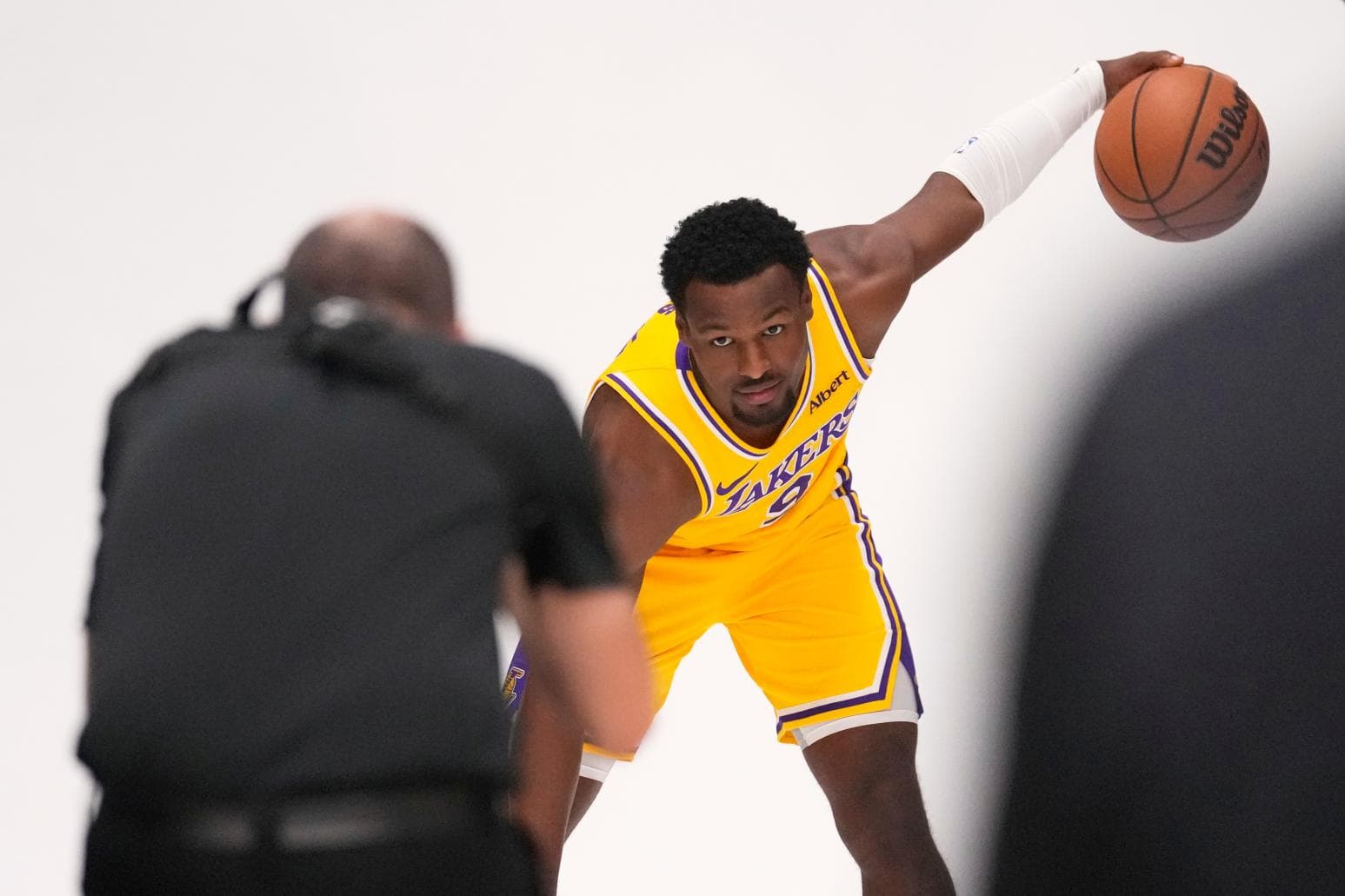 NBA/本季無緣與爸作戰 布朗尼談詹姆斯離開湖人:沒啥特別的(新聞配圖)
