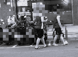 新北三重父逼女掛「小偷」紙板遊街 違反保護令遭逮聲押(新聞配圖)