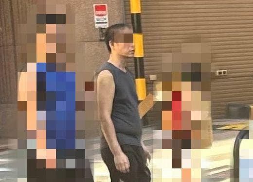 三重狠父違反保護令逼女「掛牌赤腳遊街」！被羈押了（新聞配圖）