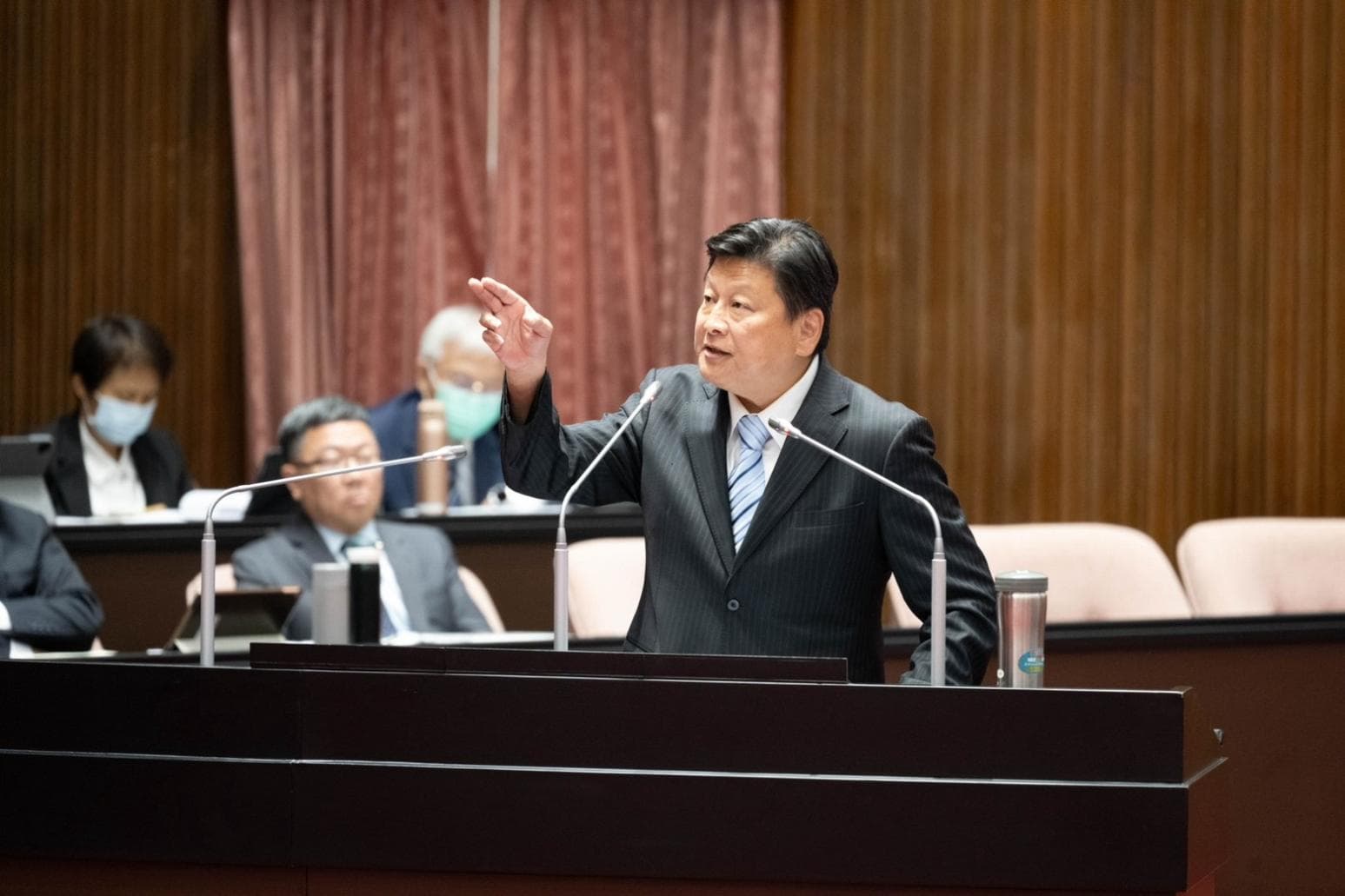 喊話政院普發2萬!傅崐萁籲:還稅於民共享經濟果實(新聞配圖)