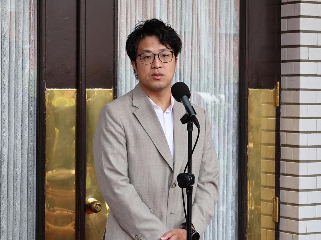 沈伯洋開撕全台宮廟?昔抹紅影片瘋傳 粉專狠酸一句(新聞配圖)