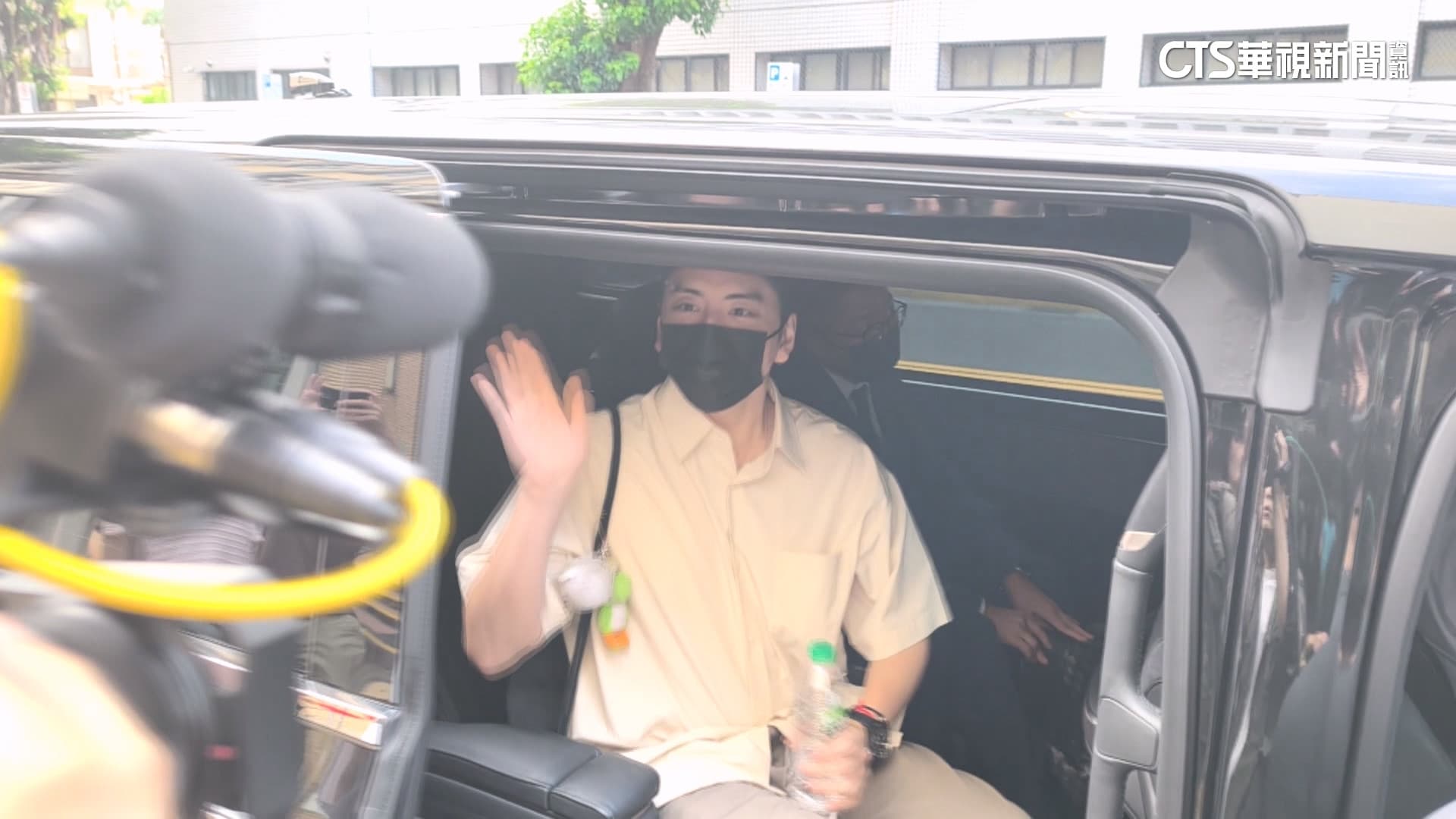 找黑白兩道查個資! 王大陸.女友一審遭判6月檢方上訴(新聞配圖)