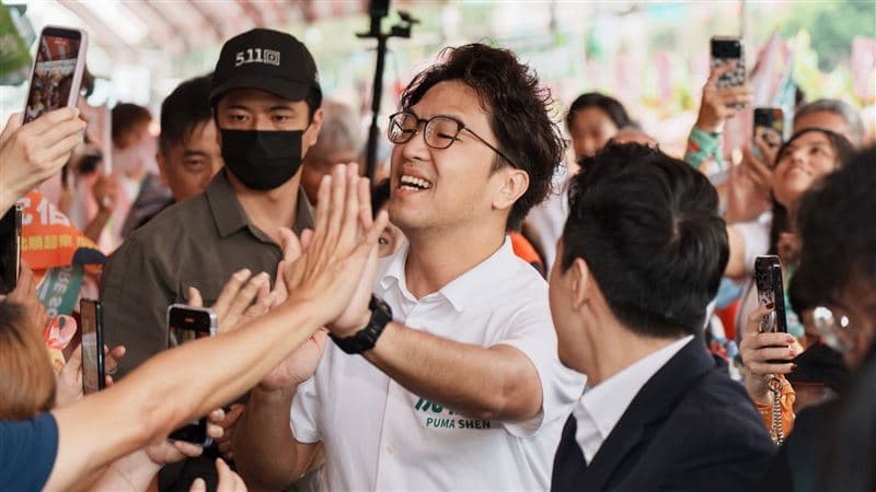 台北市民都是競總主委!蔡英文曬沈伯洋聘書嗨喊:每一滴水都是洋流關鍵(新聞配圖)