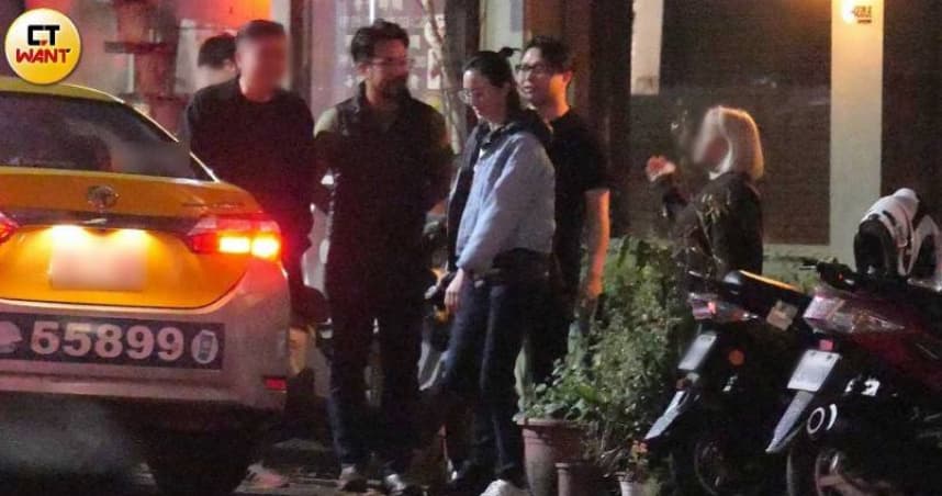 桃花不斷3/張鈞甯與導演男友裝不熟 毛弟約會女友當「最熟悉的陌生人」(新聞配圖)
