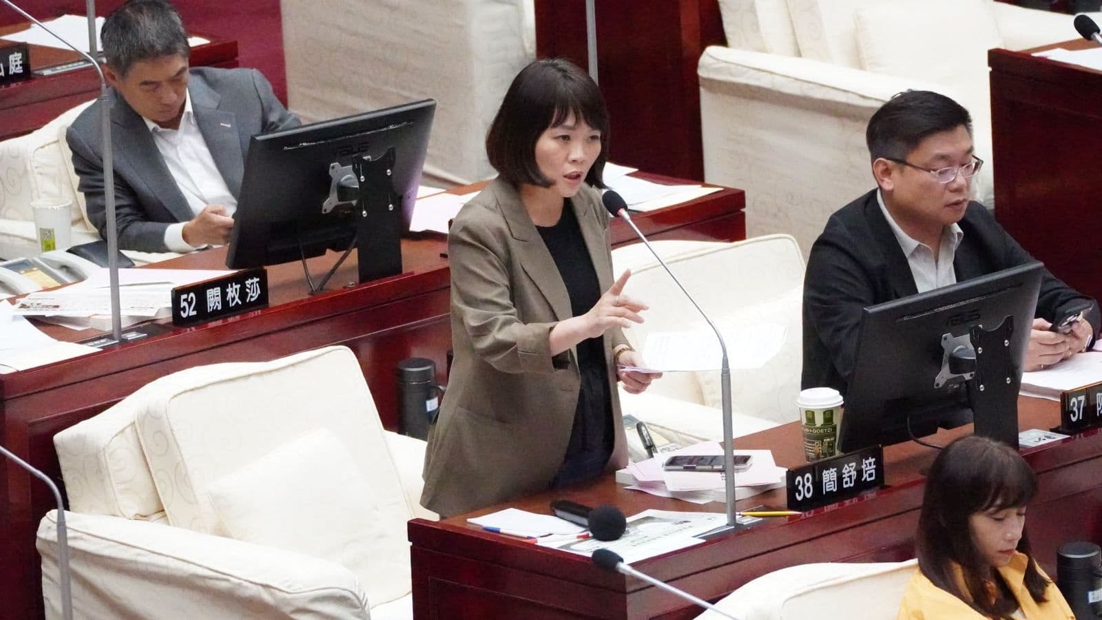 又有小卷!文山區某國小12生吃完午餐身體不適 簡舒培怒:家長何時才能安心?(新聞配圖)