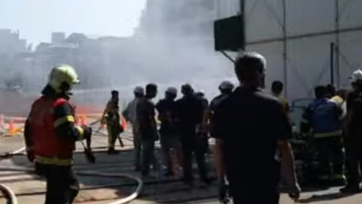 熱衰竭勇消醒了!衝地下室救火 副隊長曝驚險過程:體感溫度達70、80度(新聞配圖)