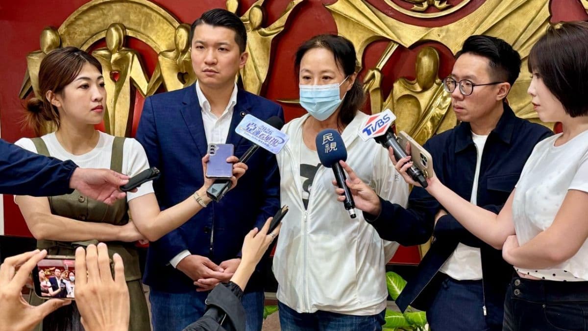 綠控川陣營在五股宮燈旗協調會發飆 藍新北黨部:綠營才惡人先告狀(新聞配圖)