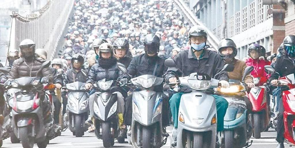機車族注意!交通新制下周上路 做錯這件事最高罰1,200元(新聞配圖)