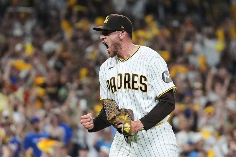 MLB季後賽》時隔727天再度回歸!教士瑪斯古夫自曝「領先8分還是很緊張」(新聞配圖)