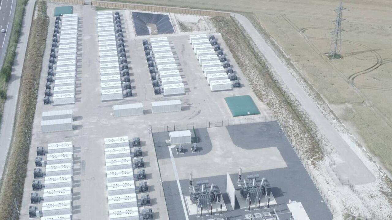 法專家:中國在固定式電池市場佔據着絕對主導地位(新聞配圖)