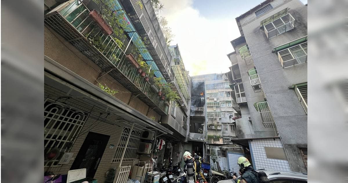 北市萬華3樓民宅凌晨突竄火舌 警消急救4人(新聞配圖)