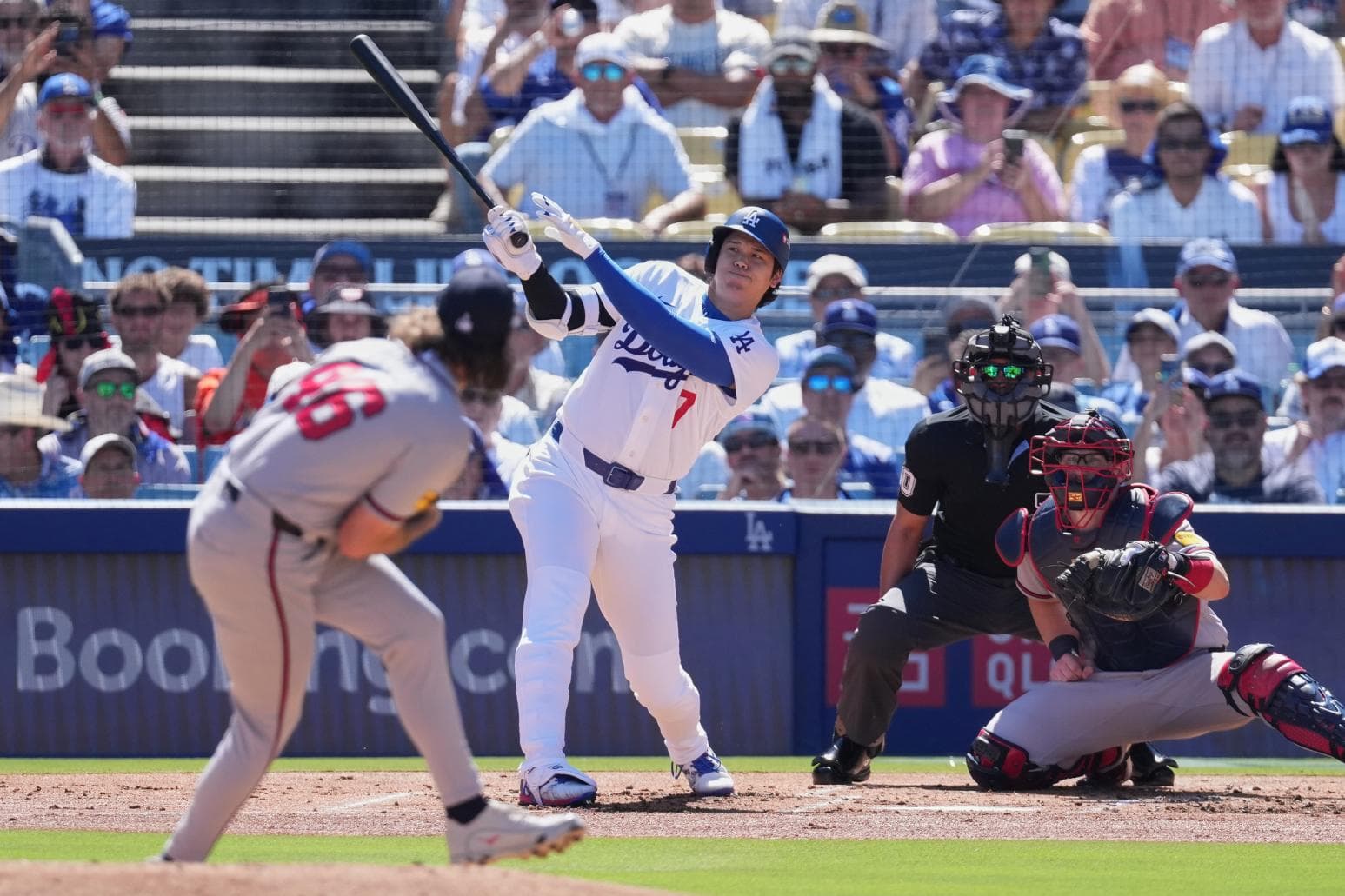MLB/大谷翔平敲安!史庫柏6局飆7K 道奇季後賽開紅盤(新聞配圖)